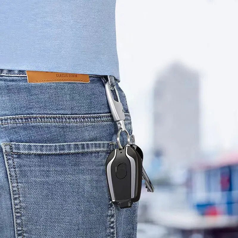 Cargador de teléfono del tamaño de un llavero